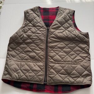 VTG Columbia reversible brown/red plaid quilted vest.